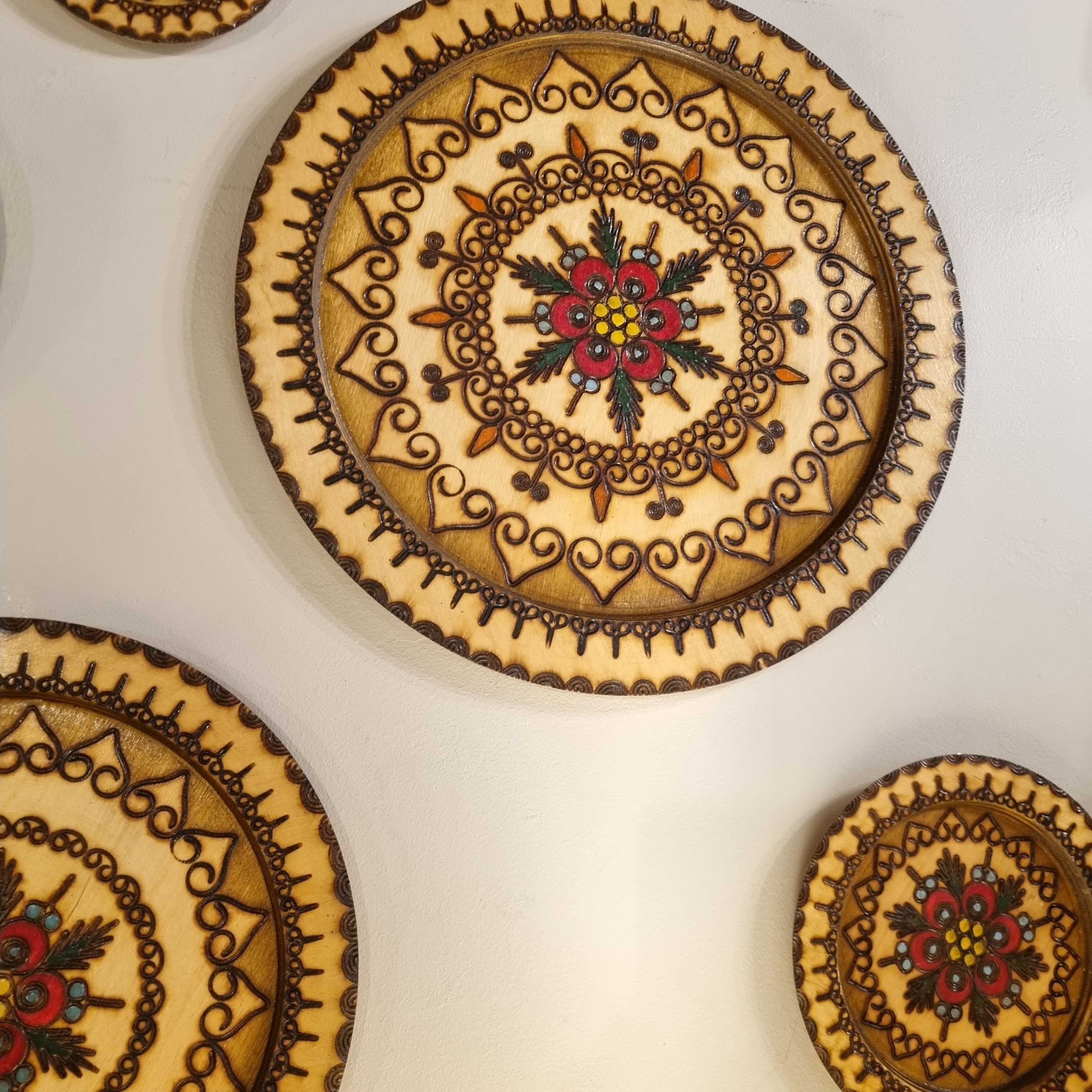 Set of 5 wooden wall decorations