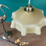 Suspension abat-jour vintage en opaline jaune