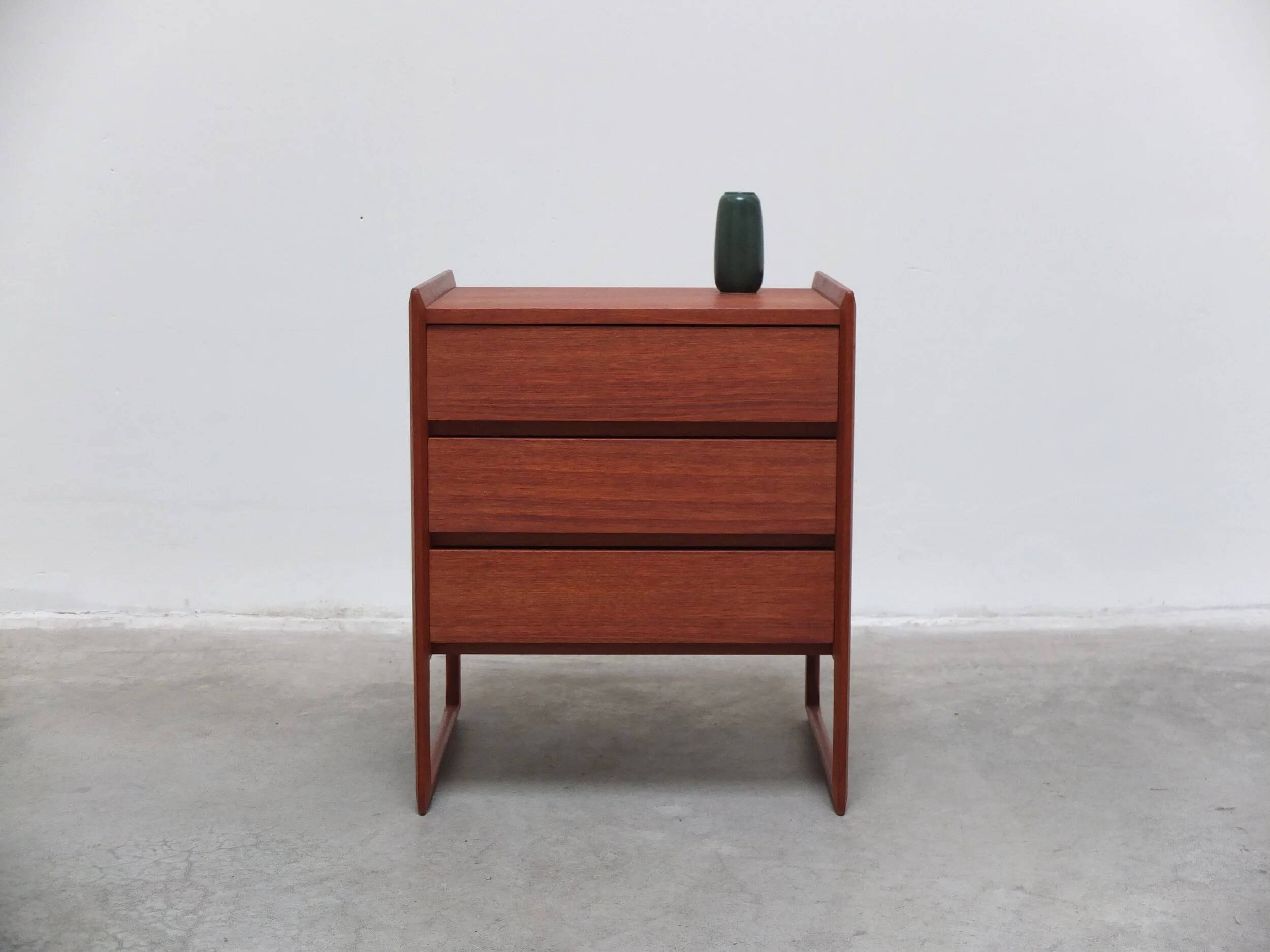 Danish chest of drawers in teak with sledge feet, 1960s
