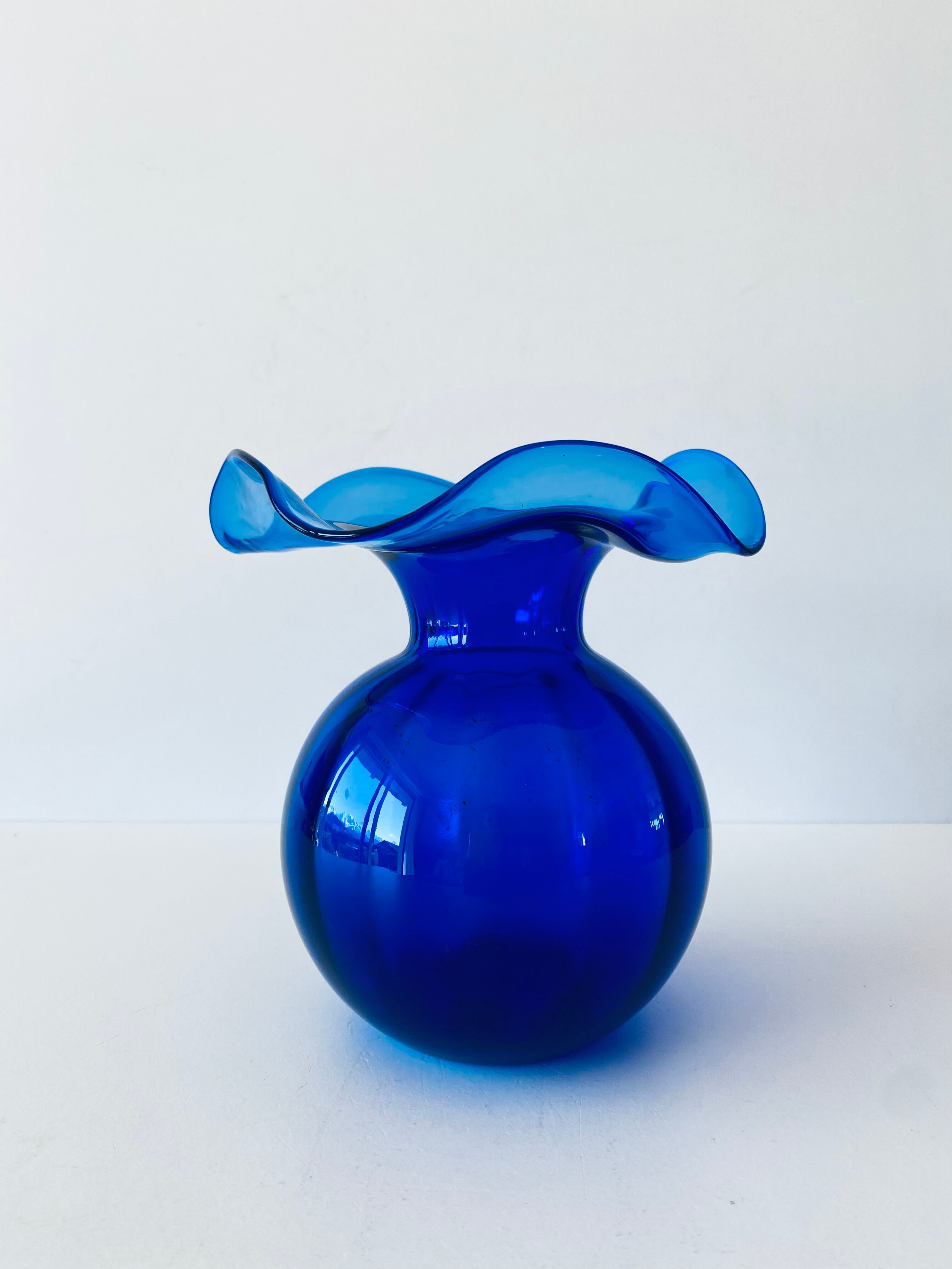 Blue ruff vase
