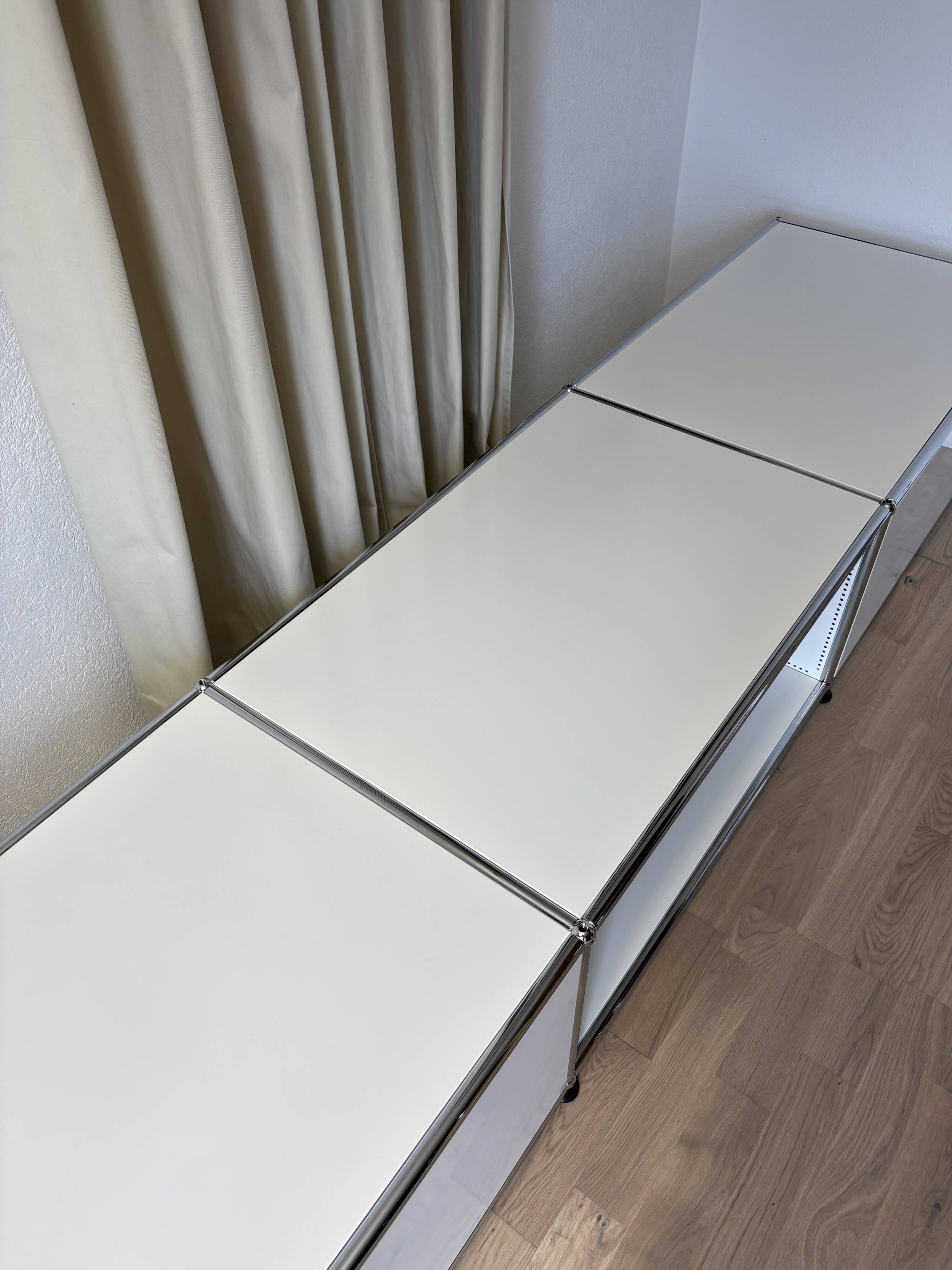 Meuble TV USM Haller blanc pur