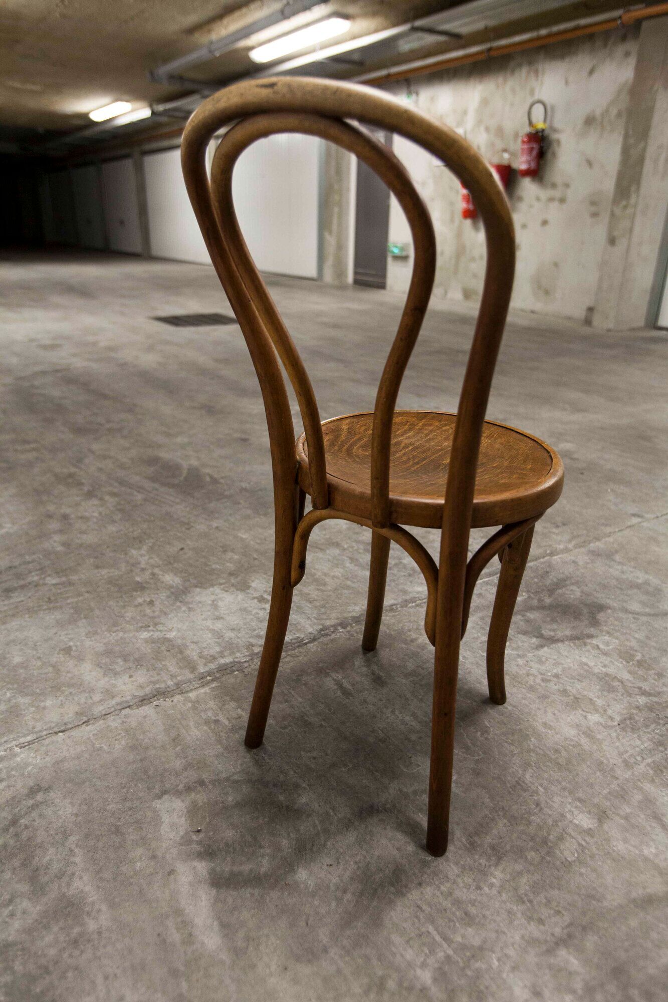 Mundus Vienna Austria 1910 curved wood bistro chair
