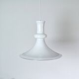 Suspension en verre opalin soufflé à la bouche blanche pour Holmegaard, Danemark, 1980s