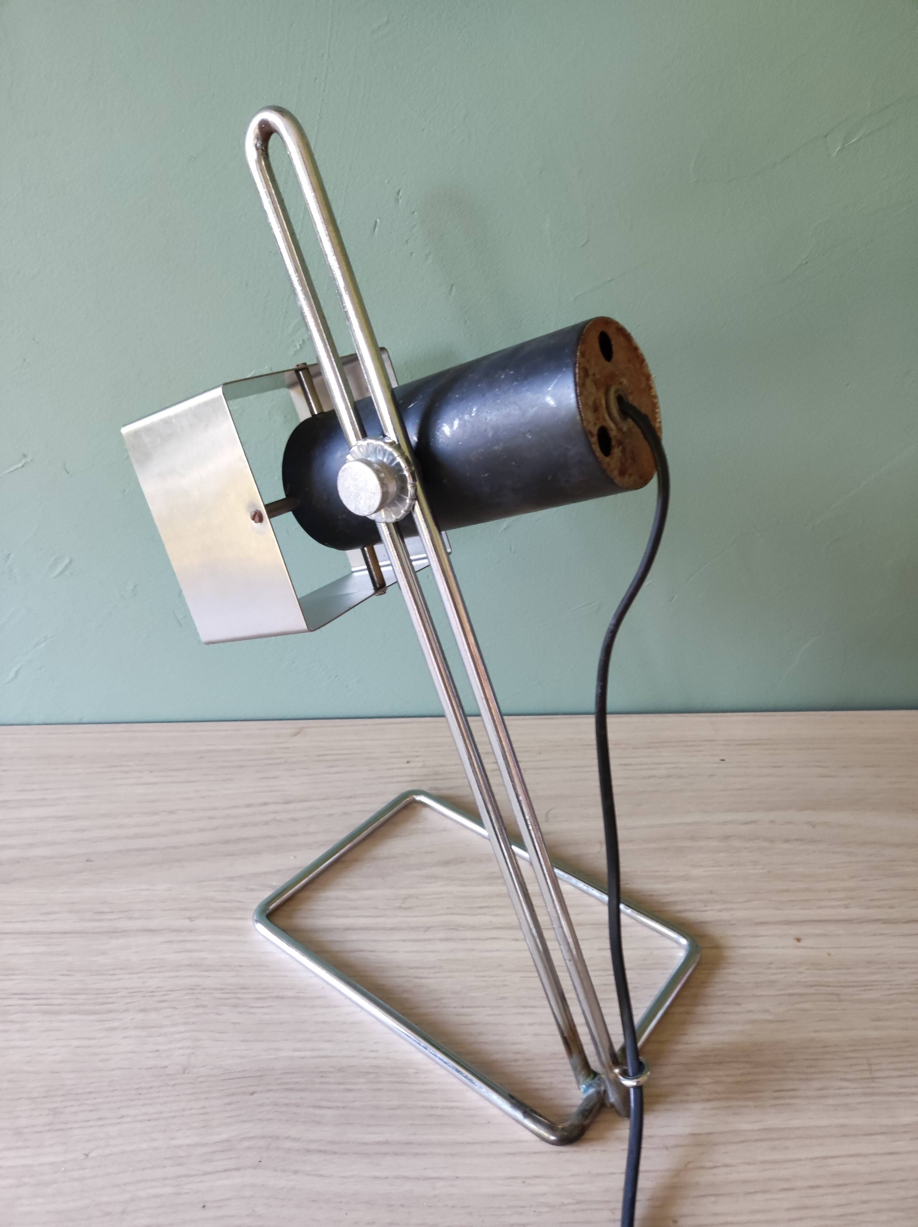 Cubist articulated lamp