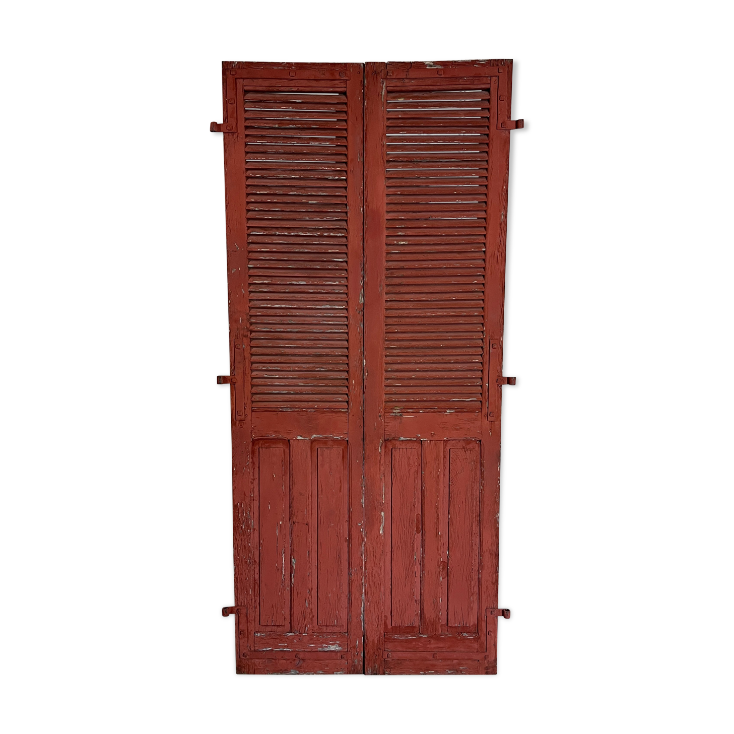 Pair of shutters