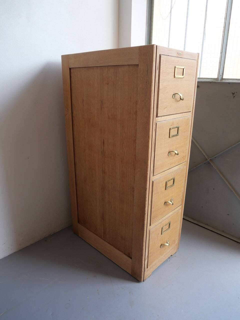 Meuble de classement en chêne