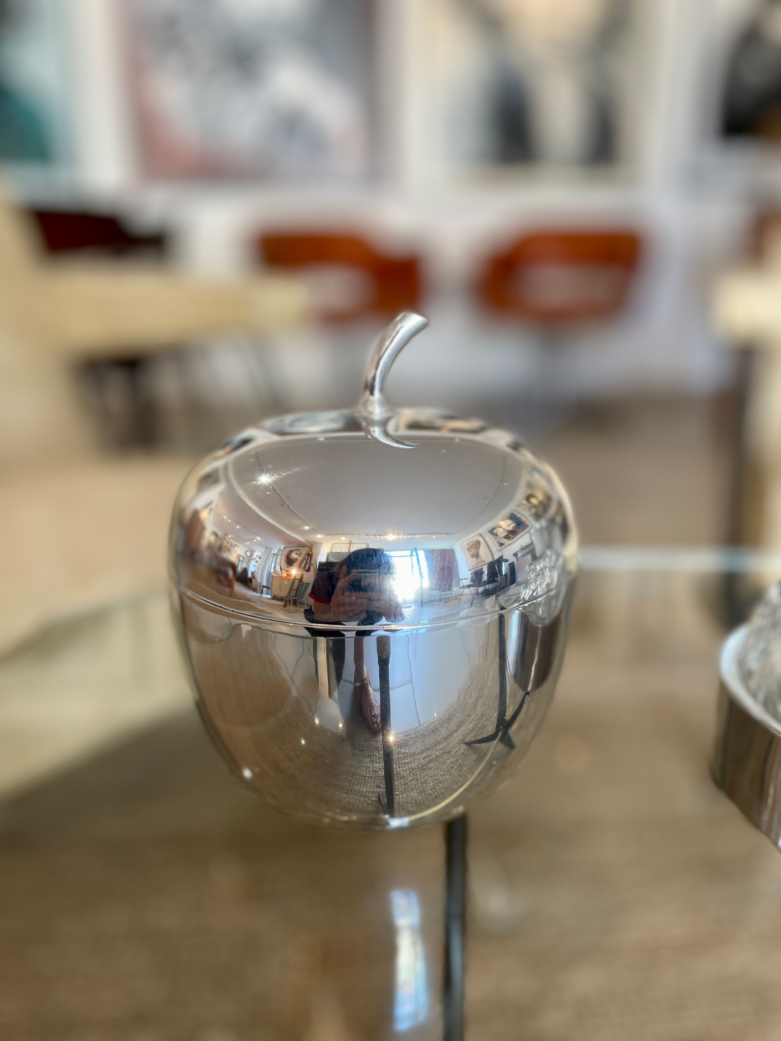Metal ice cube apple - 70s