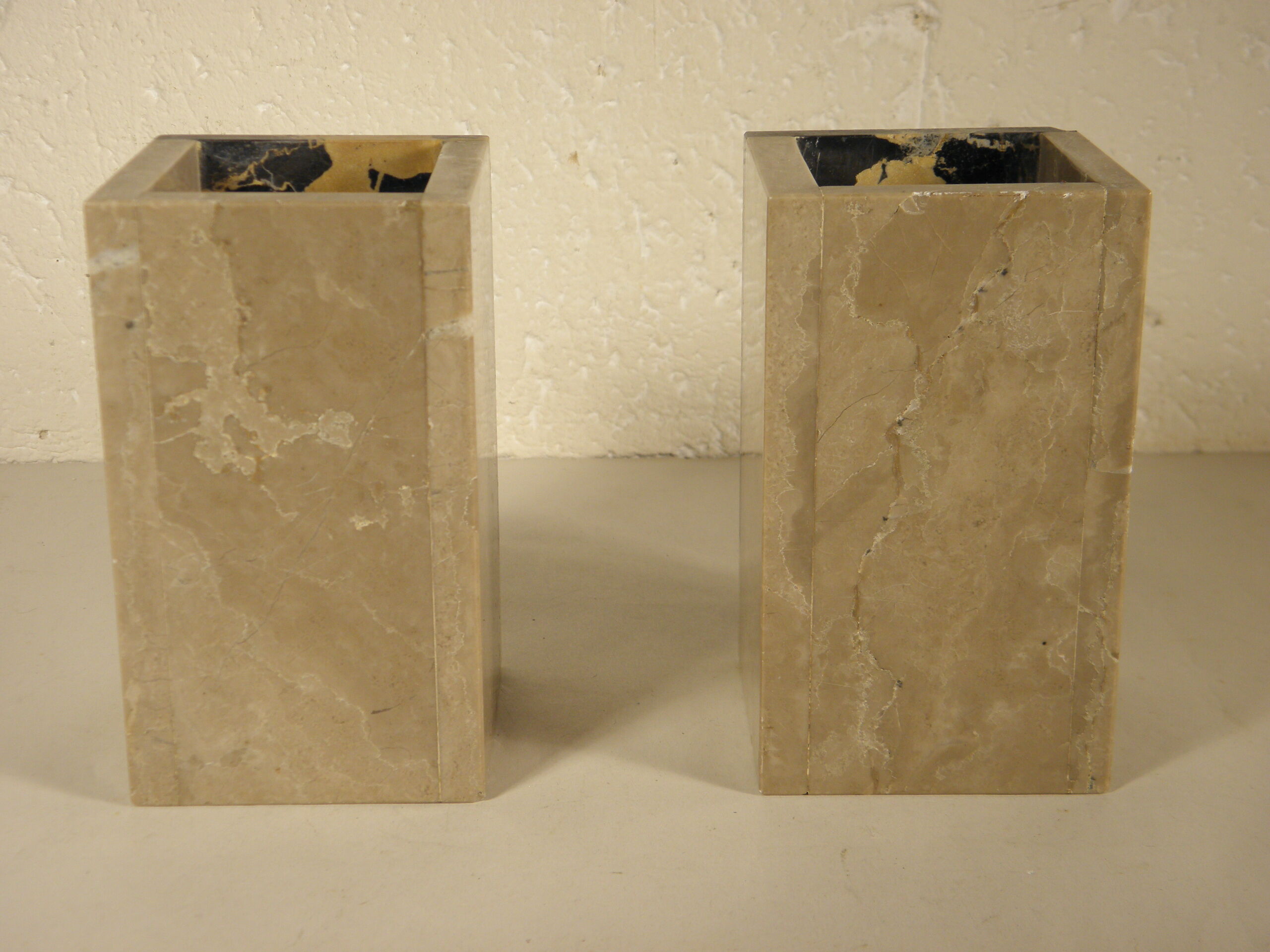 Marble bookends 12 x 7 cm
