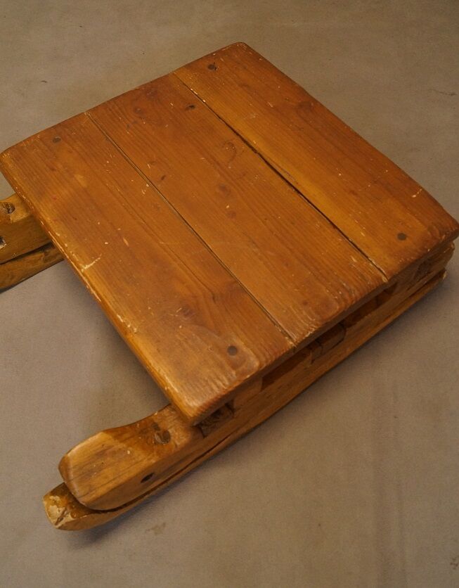 Table basse savoyarde luge vintage