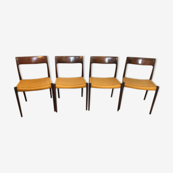 Série de quatre chaises Moller 77 en corde