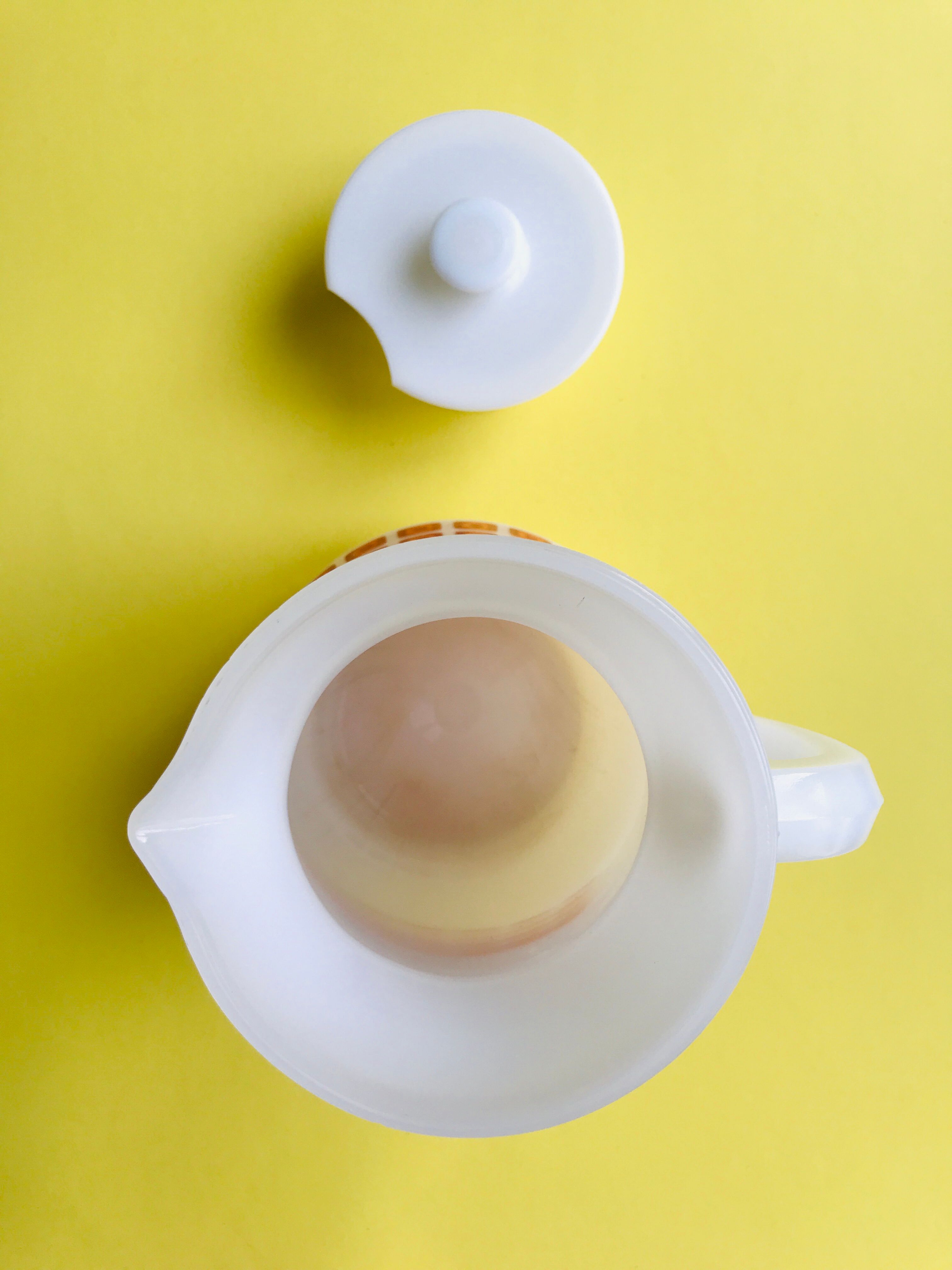 Vintage orange and red 70s arcopal spirit