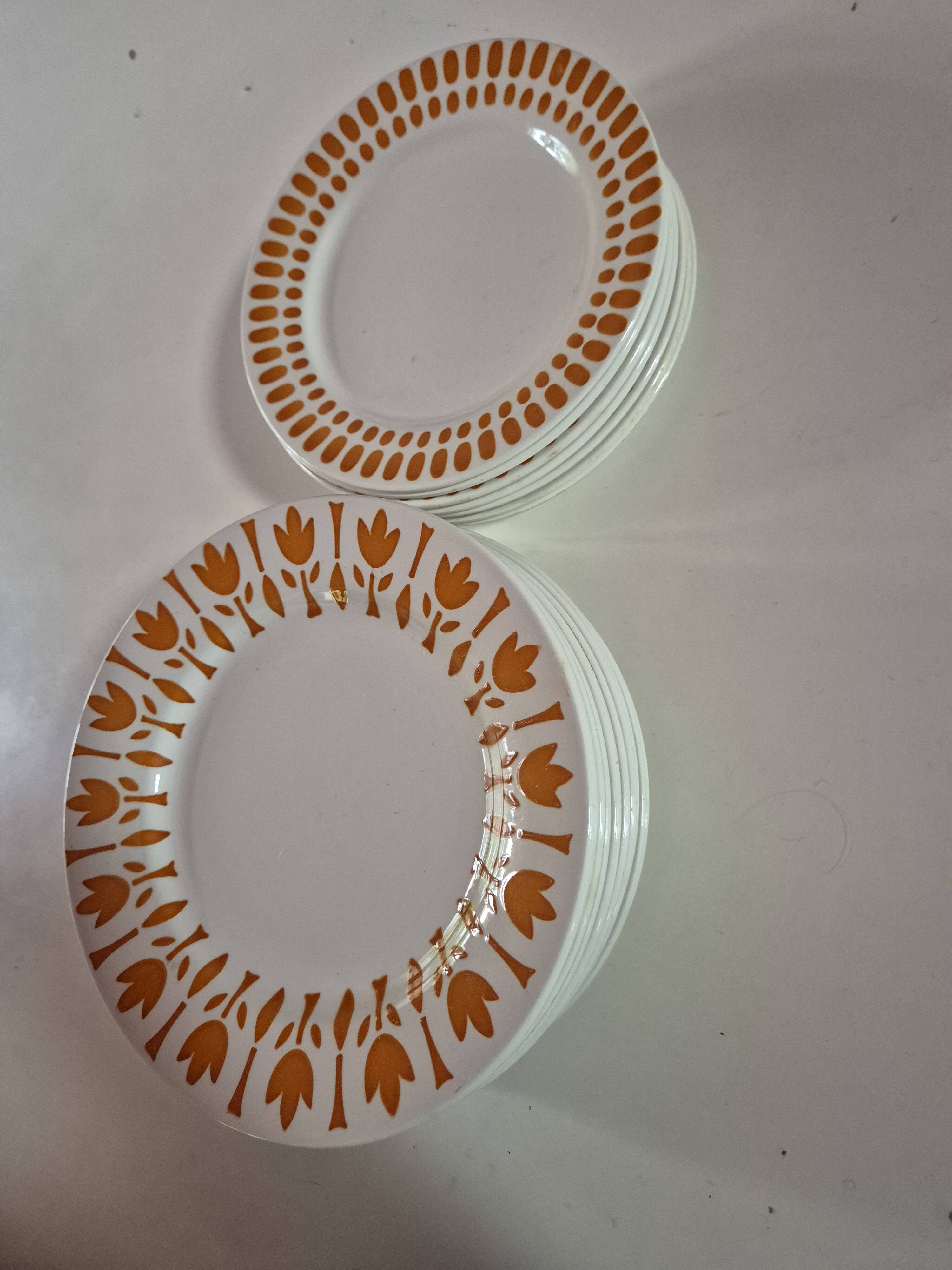 Set of 17 vintage Sarreguemines plates – Capri Ligoin model – orange
