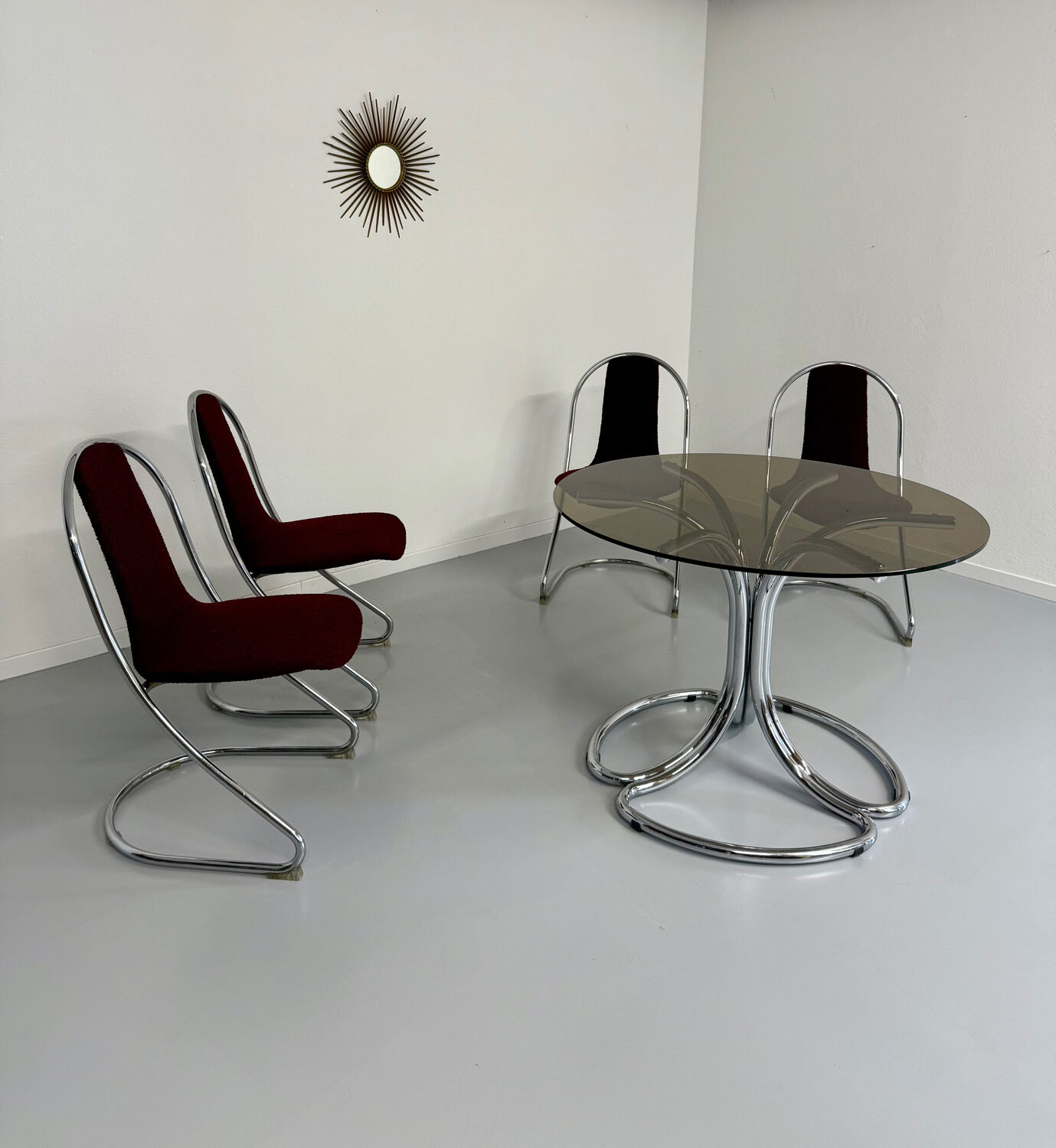 Set of 4 tubular chairs, Italian design, 70s vintage, Cantilever