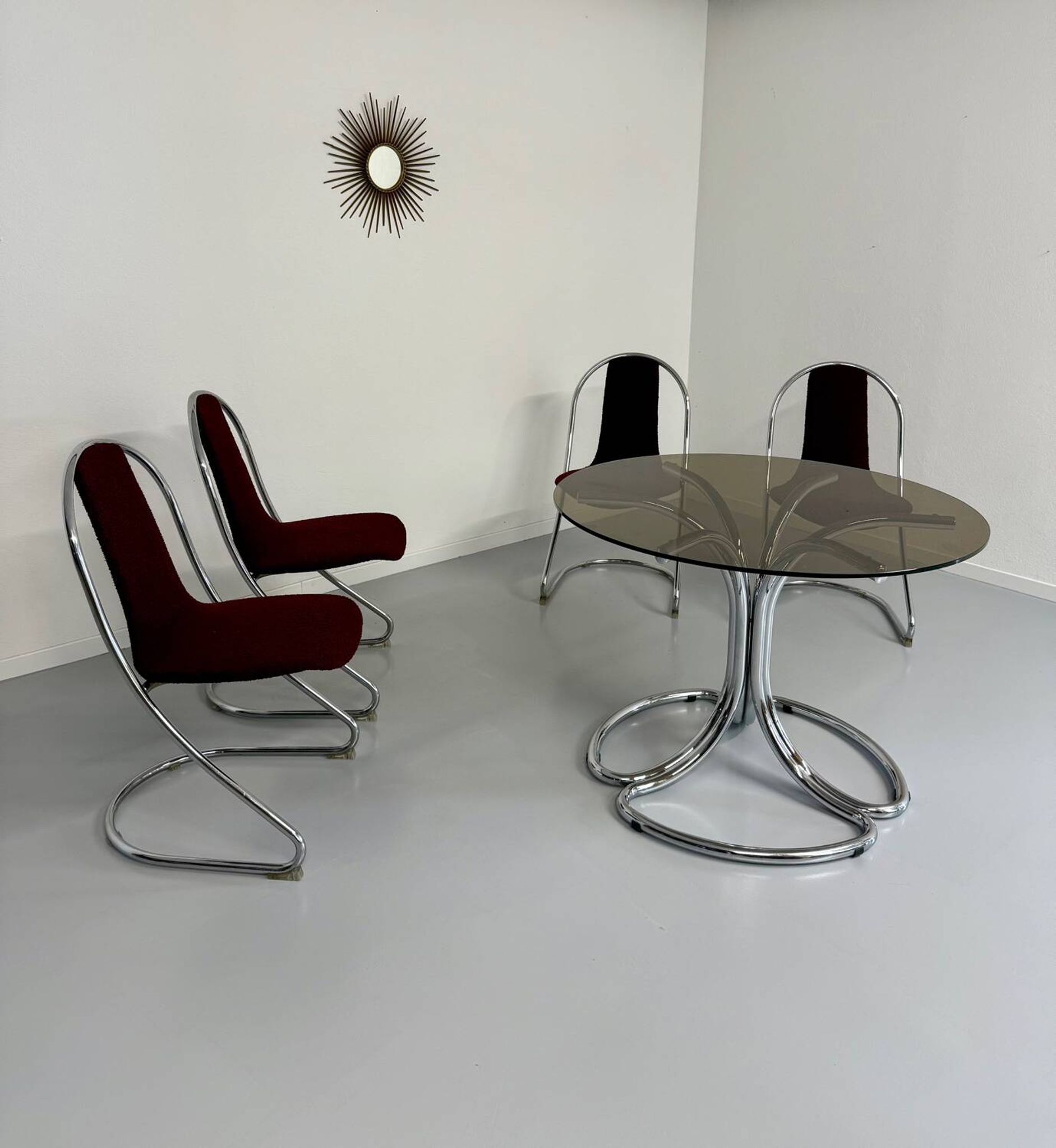 Set of 4 tubular chairs, Italian design, 70s vintage, Cantilever