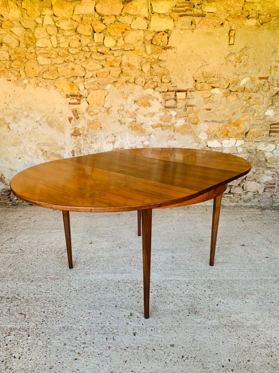 Extendable dining table with butterfly extensions in rosewood circa 60's