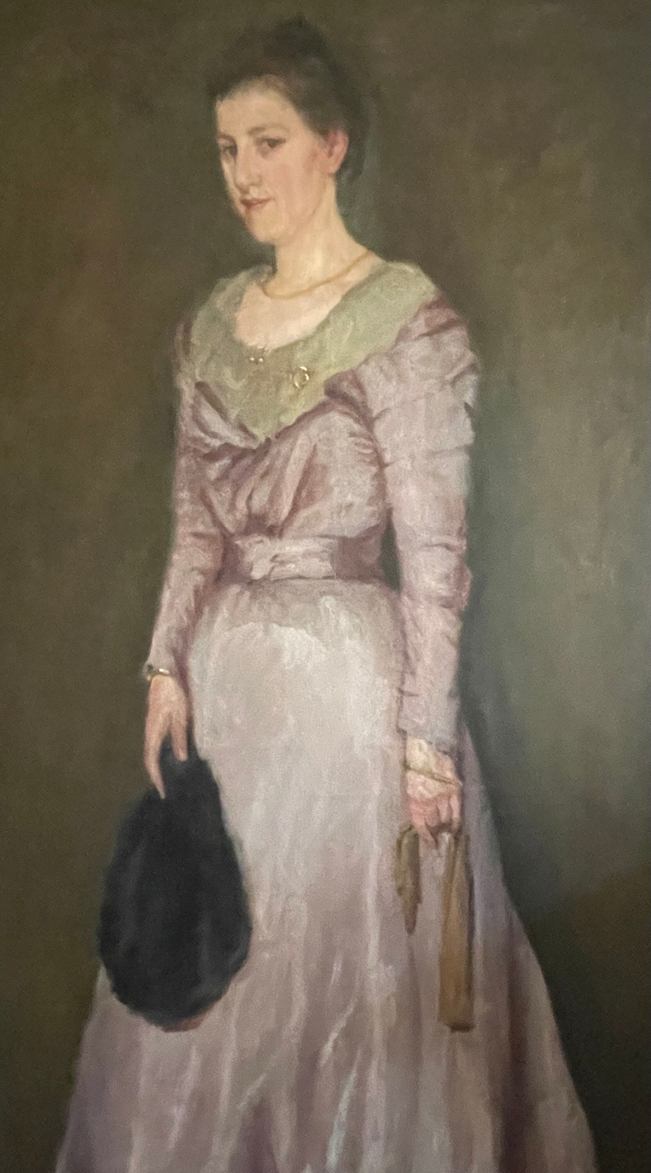 Woman in lilac