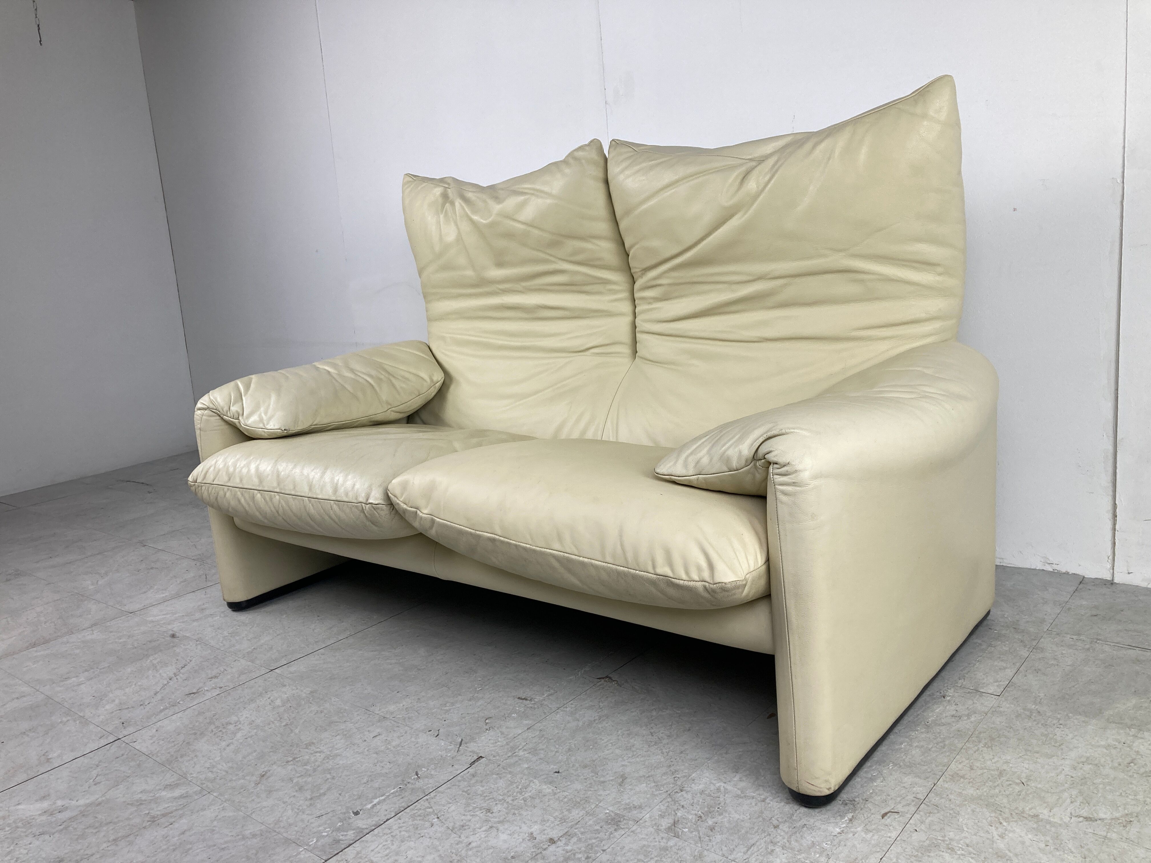Leather Maralunga sofa by Vico Magistretti for Cassina