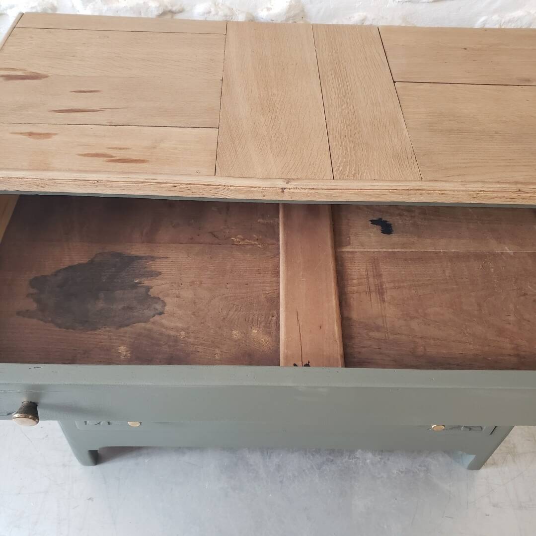 Large solid oak chest of drawers