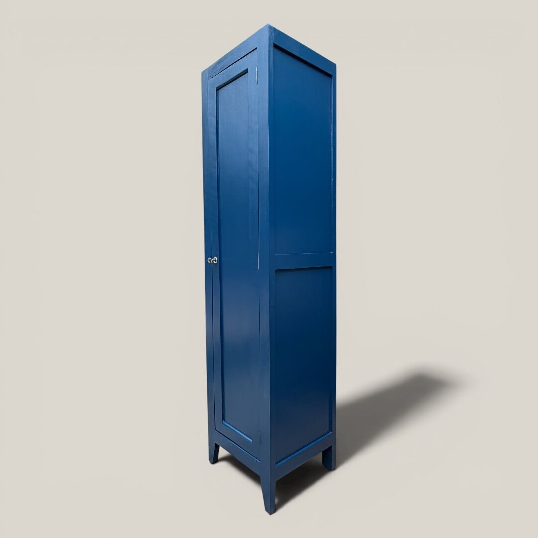 Parisian wardrobe blue column 1940