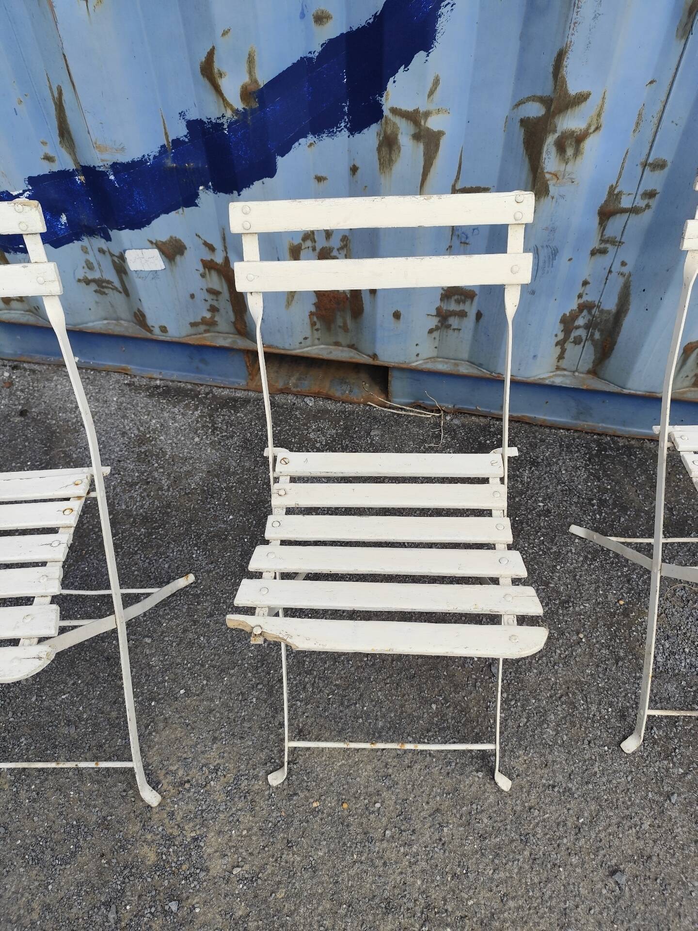 Set of 4 garden chairs