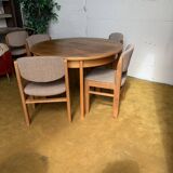 Set of 6 chairs and 1 round table