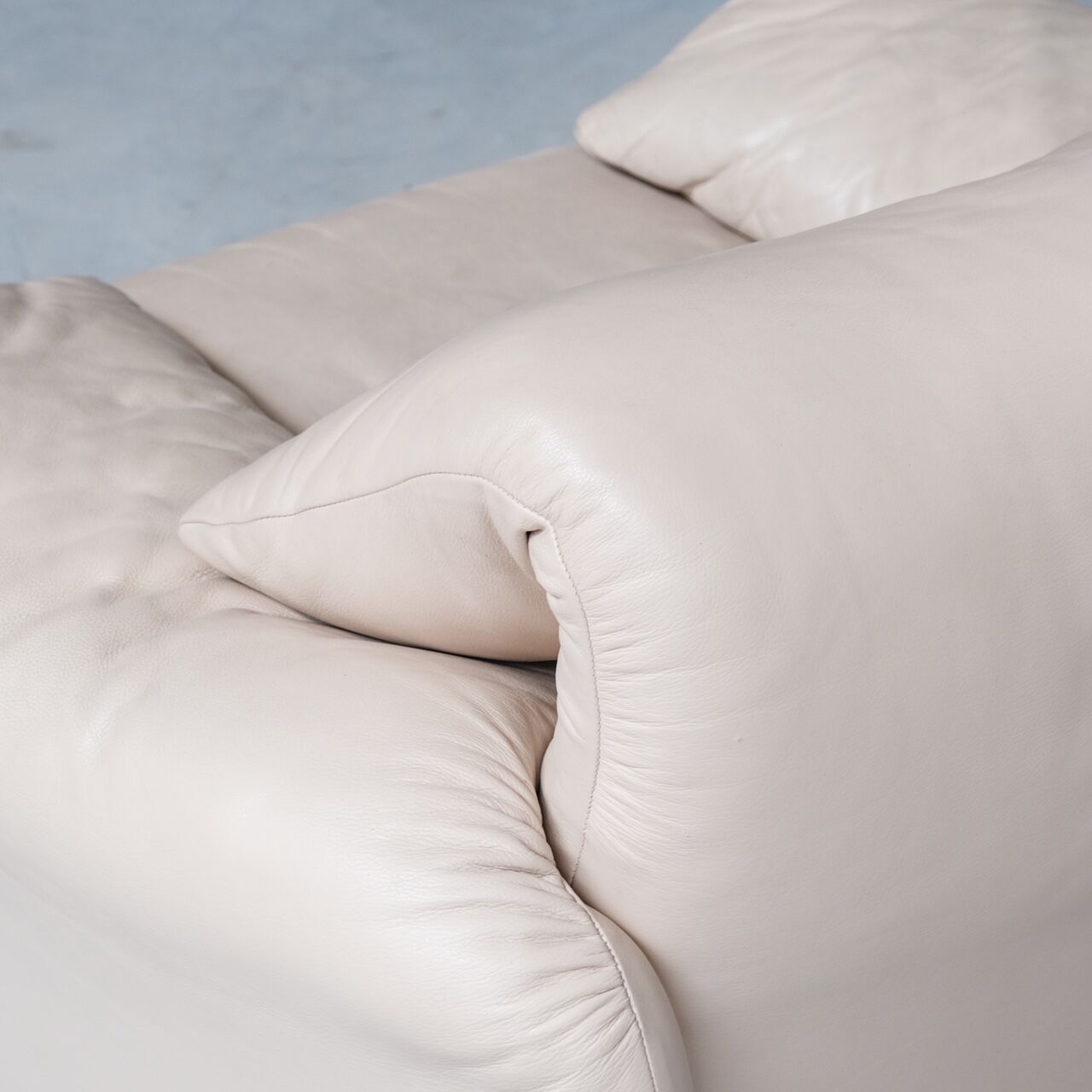 Vico Magisretti 'Maralunga' Suite of Sofas and Armchairs for Cassina