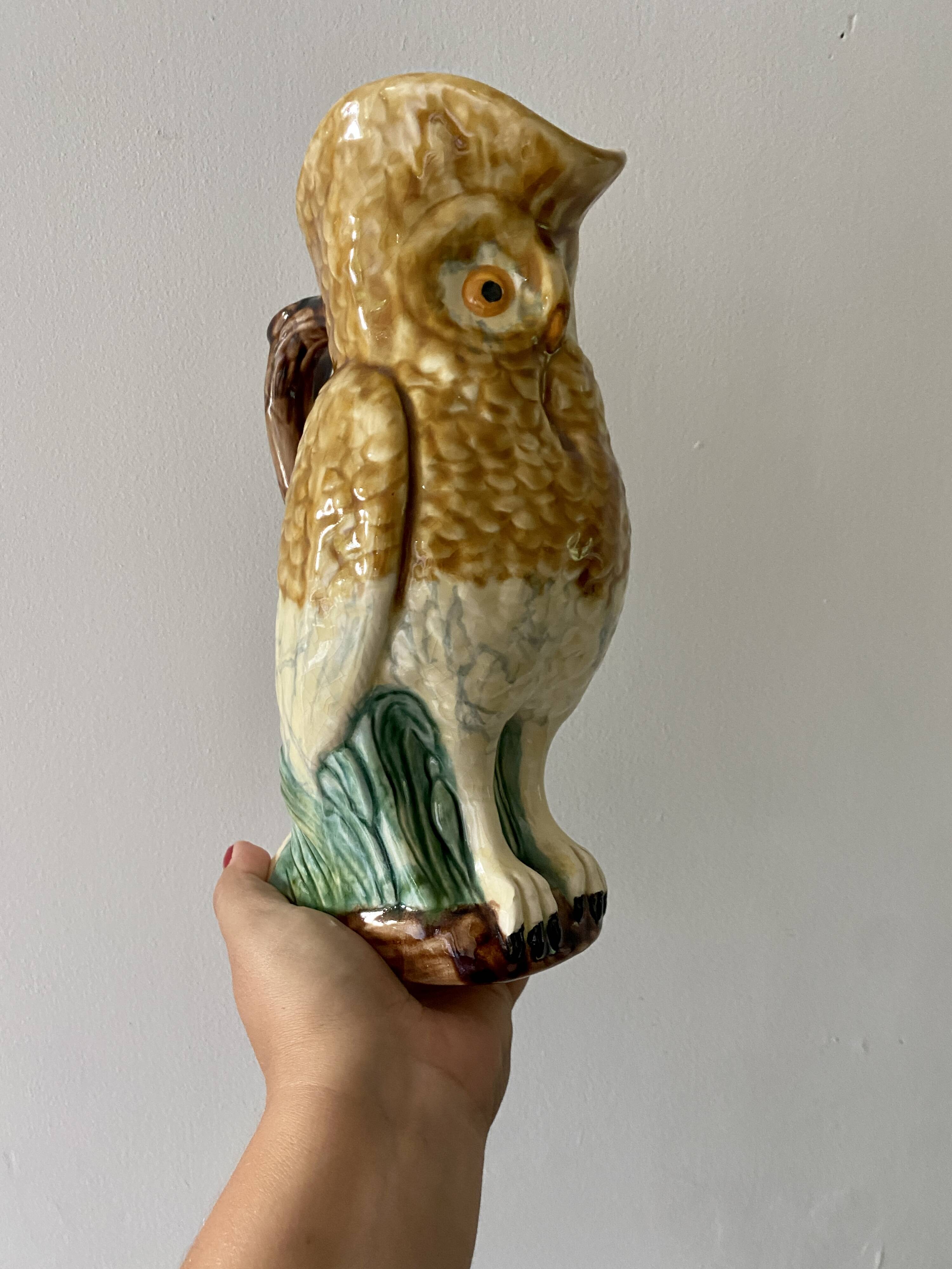 Pichet - carafe vintage en barbotine en forme de hiboux