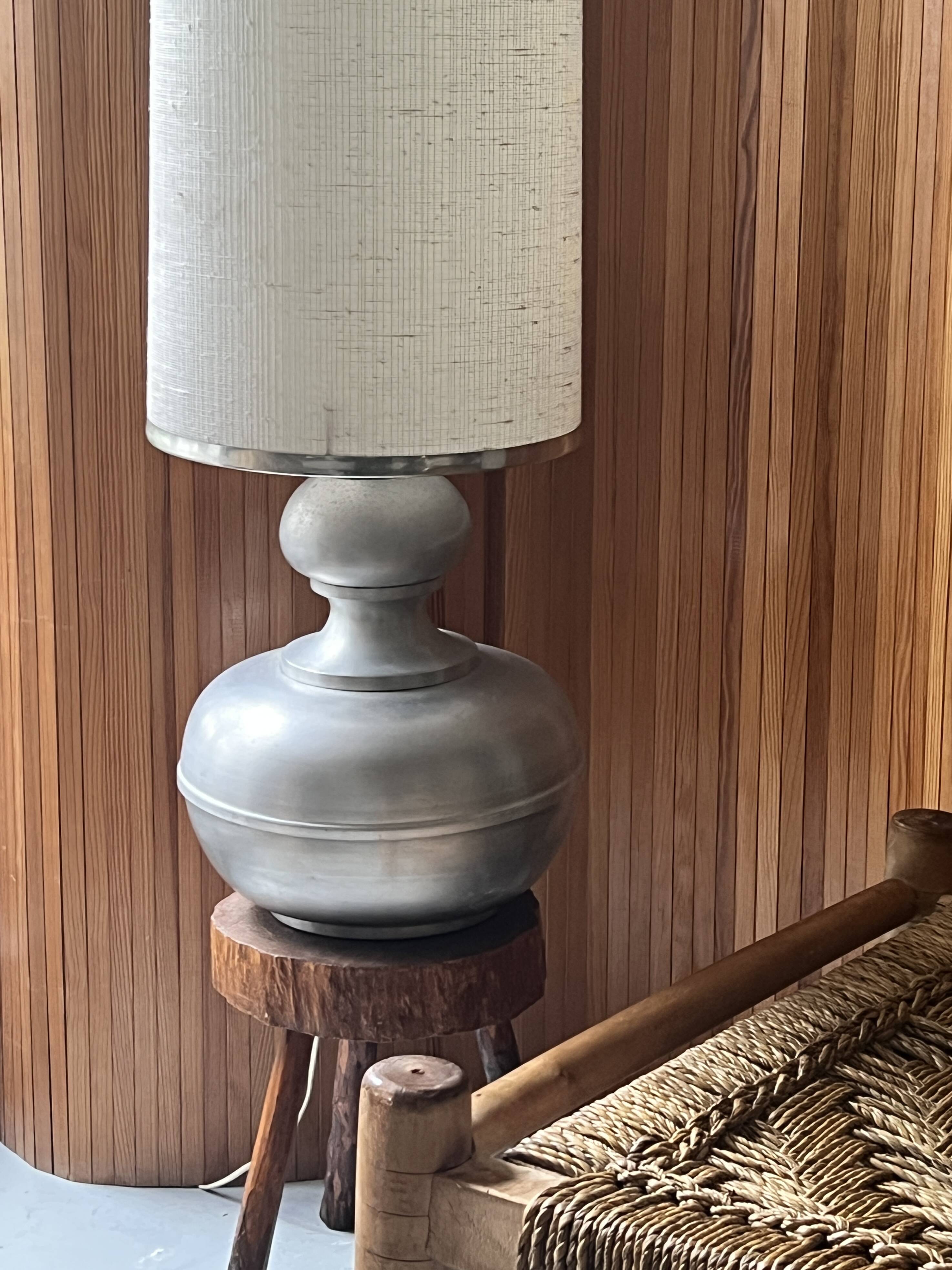 Lampe de sol en métal brossé Philippe Barbier, design 1970