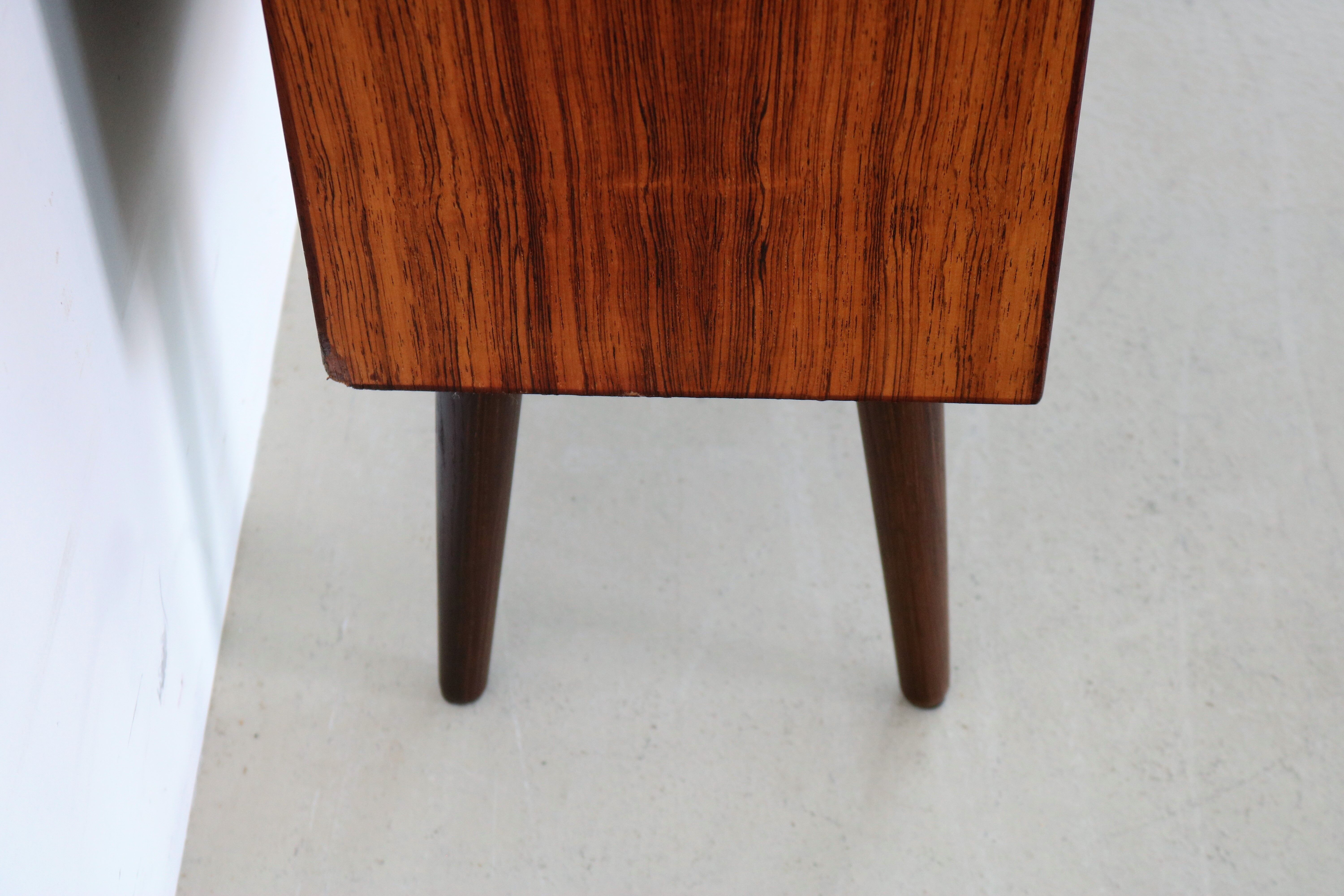 Vintage rosewood bookcase (2)