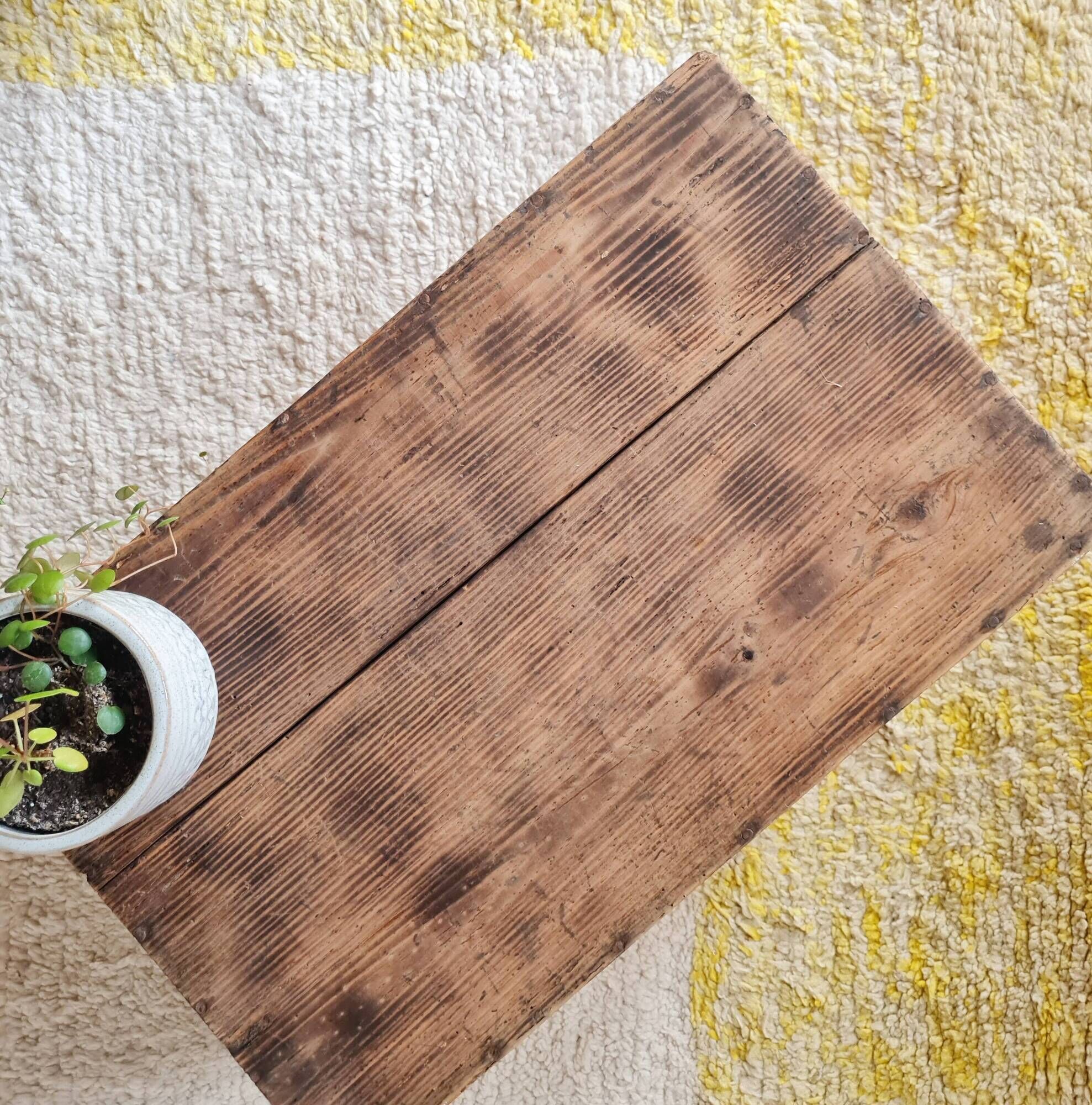 Old solid wood storage trunk – Raw Patina