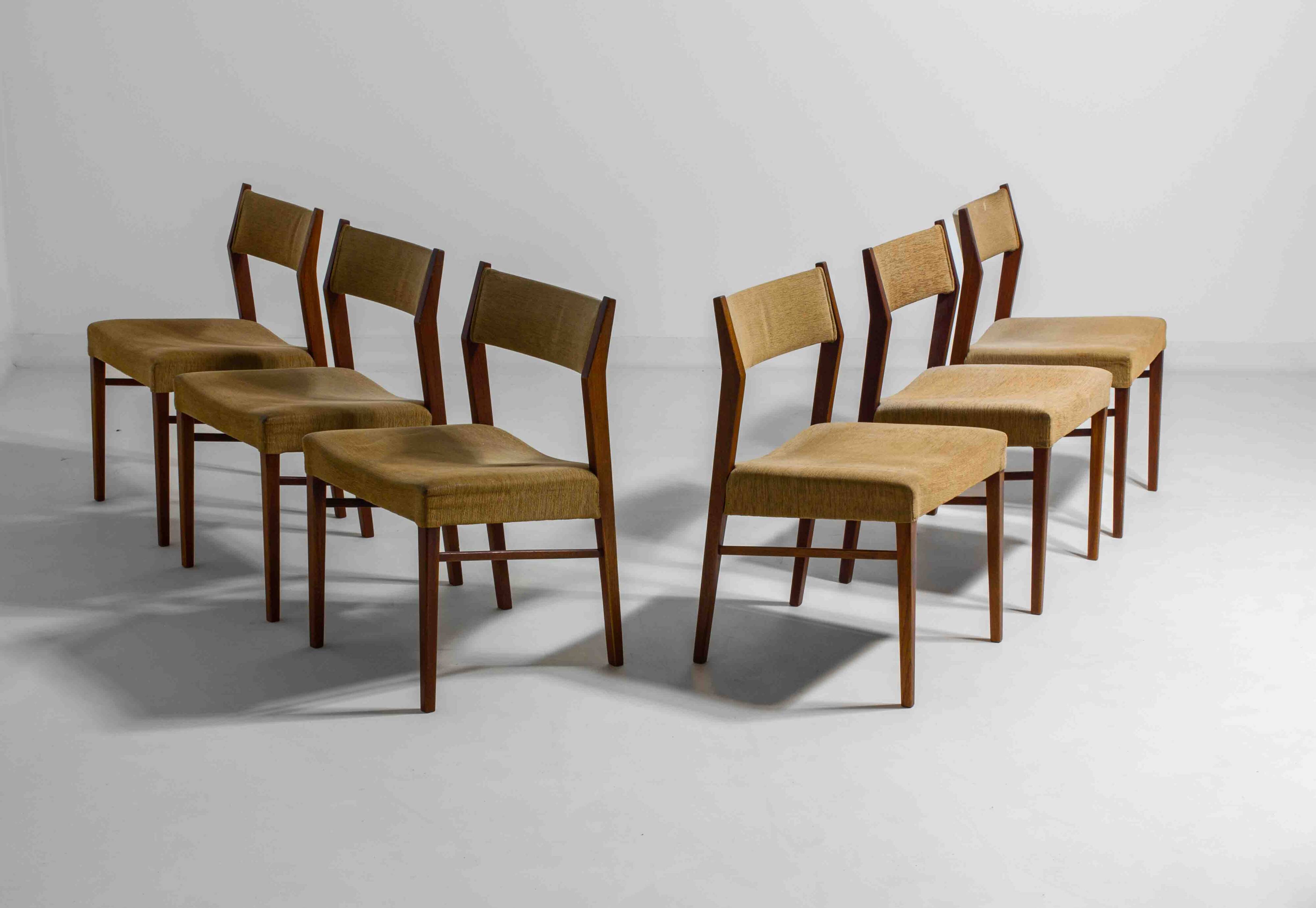 Set of 6 minimalist teak dining chairs, Belgium 1960s