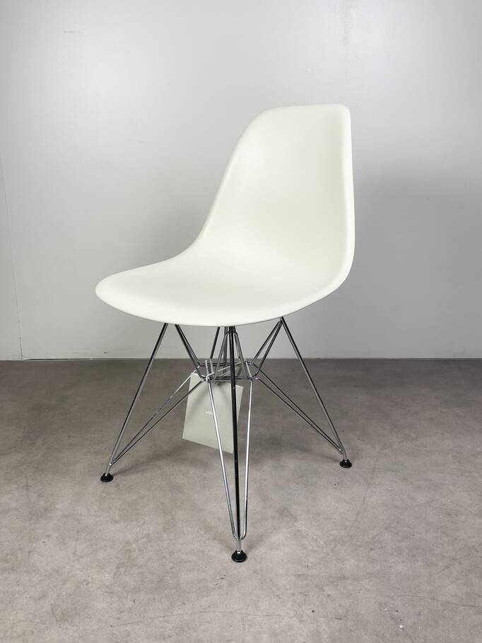 DSR Chair by Charles and Ray Eames for Vitra, 4 pieces