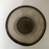 vase en verre fumé