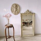 Rectangular mirror in light green lacquered wood with pediment H:1m39