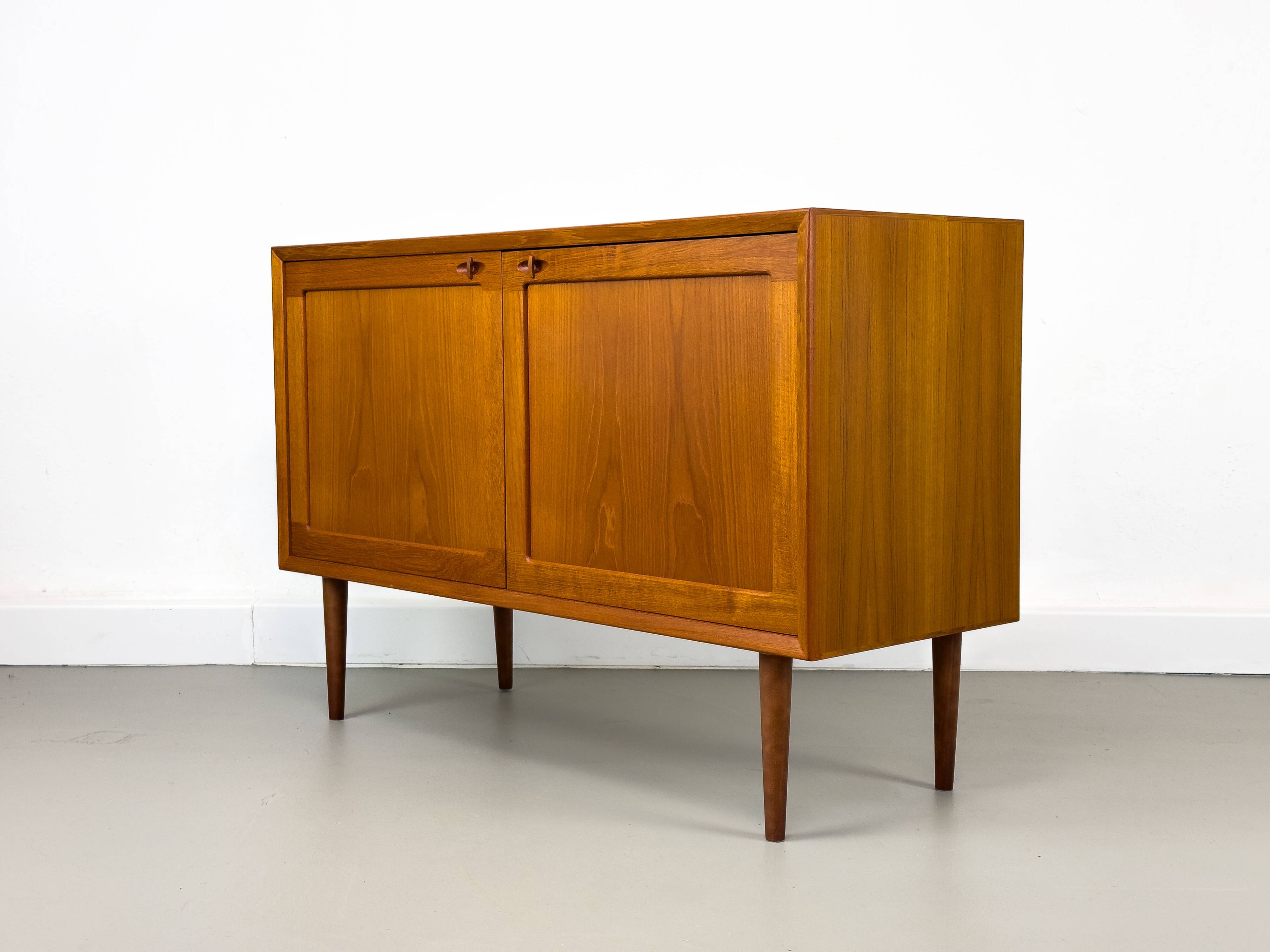 Buffet danois en teck par HW Klein pour Bramin, années 1960