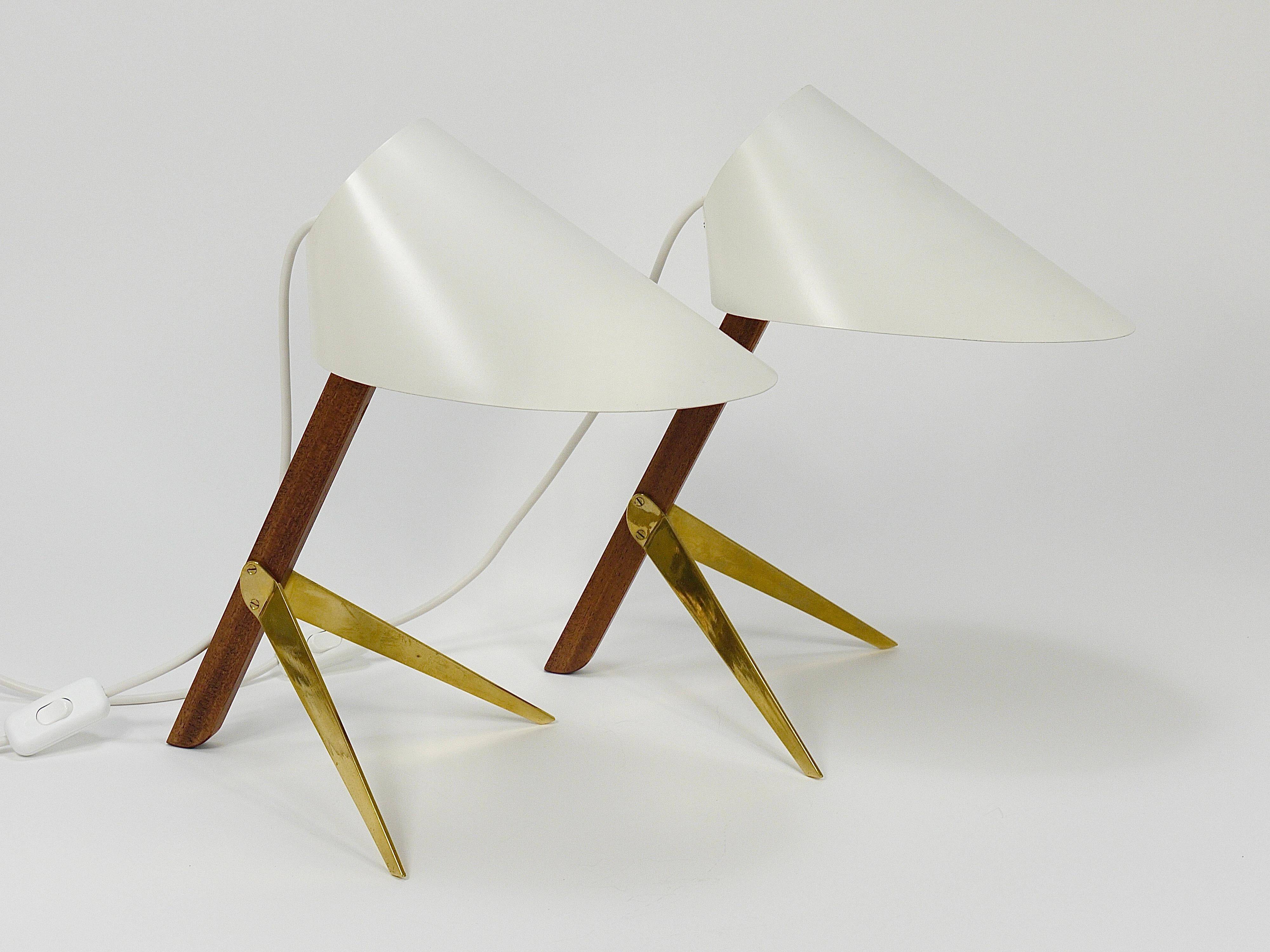 Two white desk lamps "Billy TL" by J.T. Kalmar, Vienna, mid-century style.