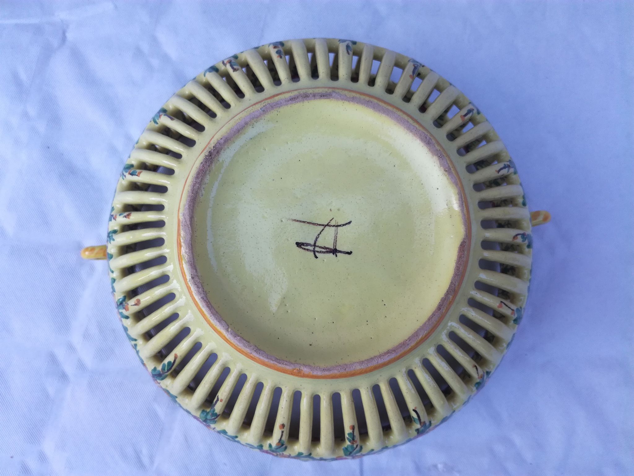 Coupelle en faience