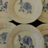 6 flat plates in Digoin Sarreguemines earthenware. Blue rose decoration.