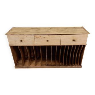 Storage unit with drawers