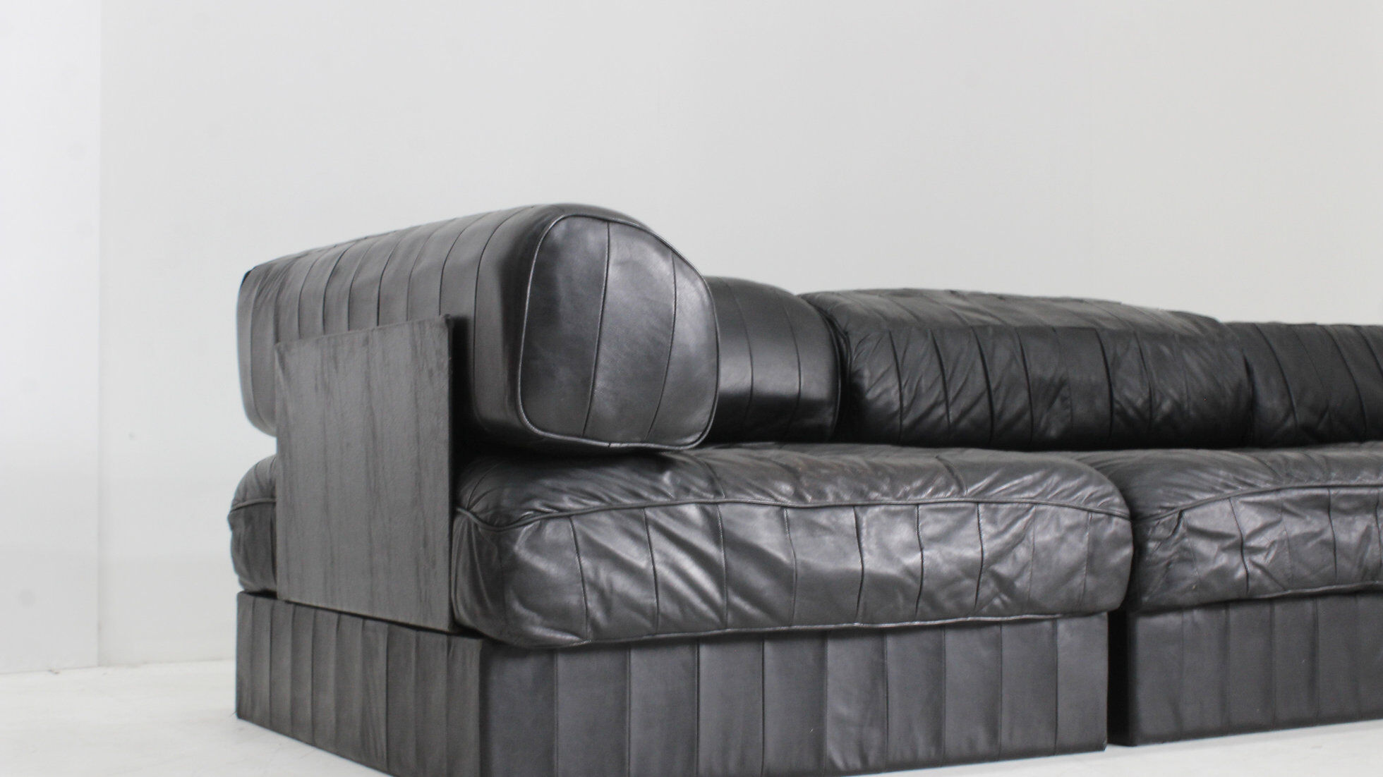 De Sede DS 88 modular sofa black leather patchwork Switzerland 1970s