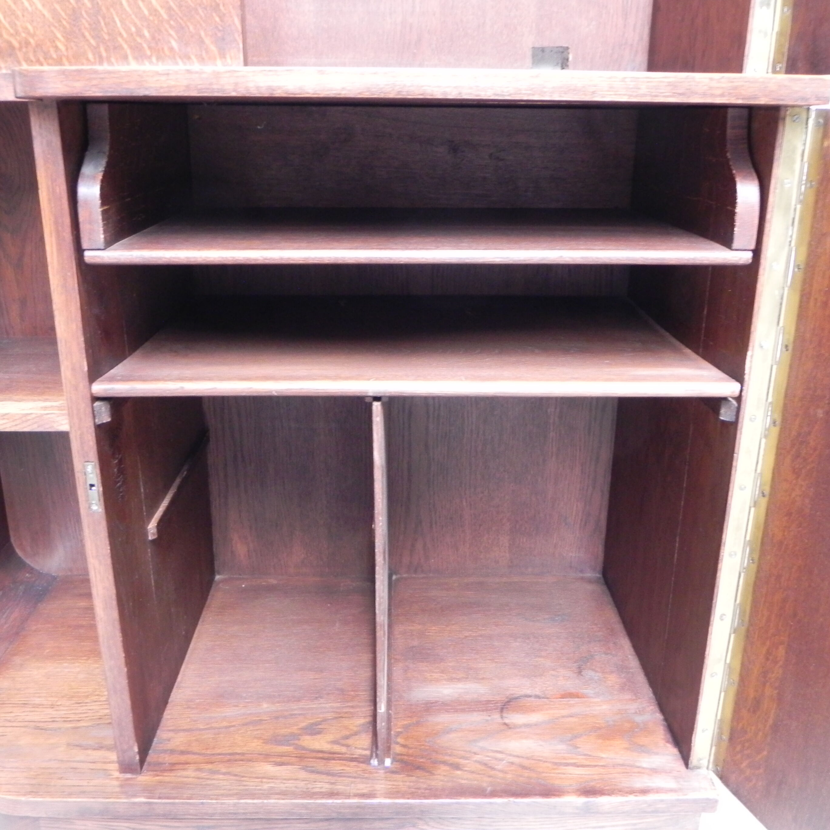 Art deco cabinet