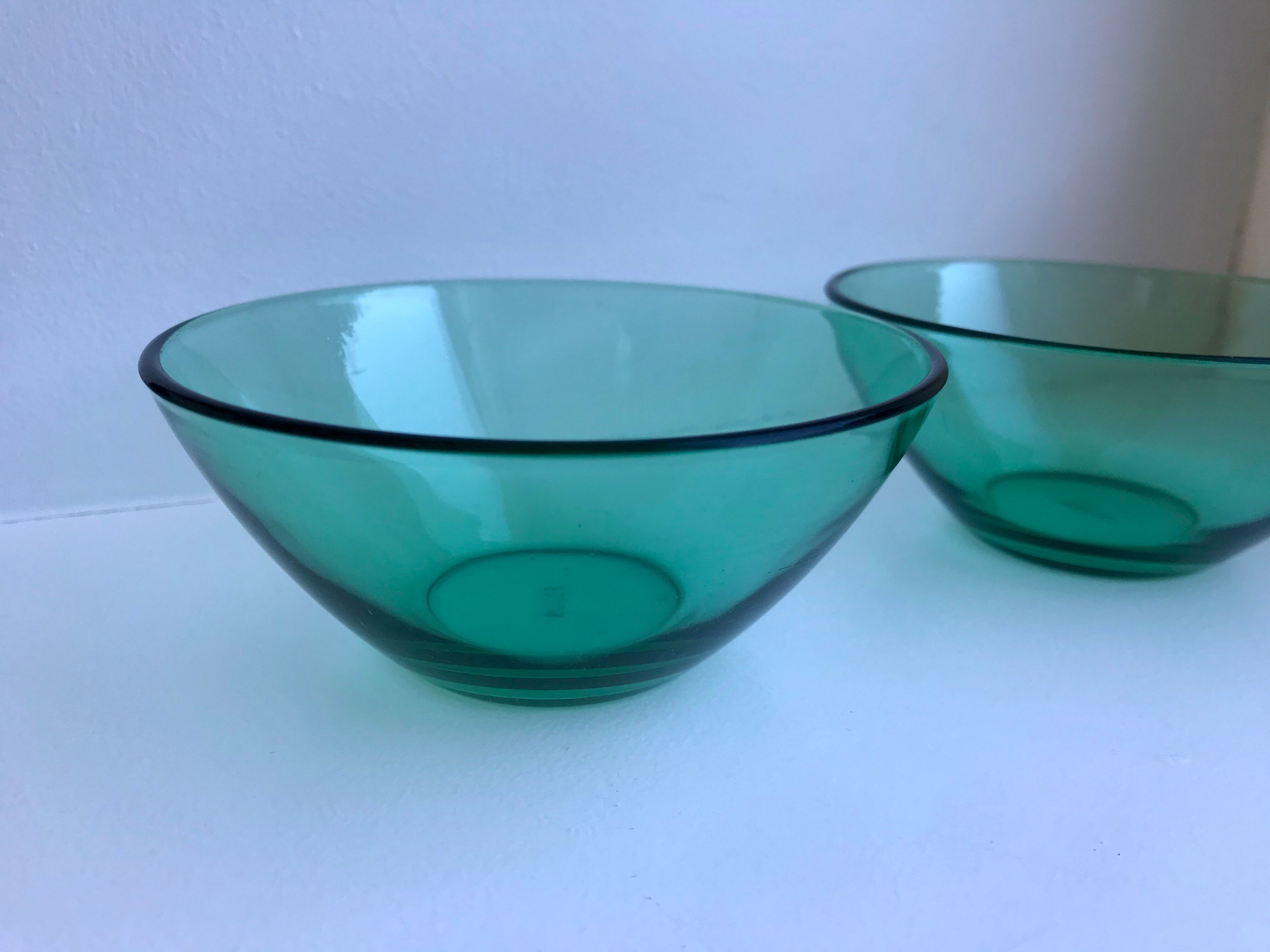 Duo of small green bowls Vereco 70s