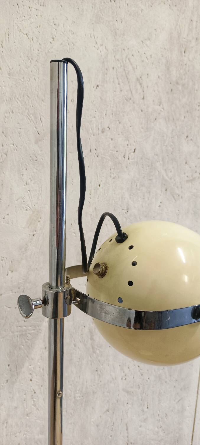 Eyeball Floor Lamp