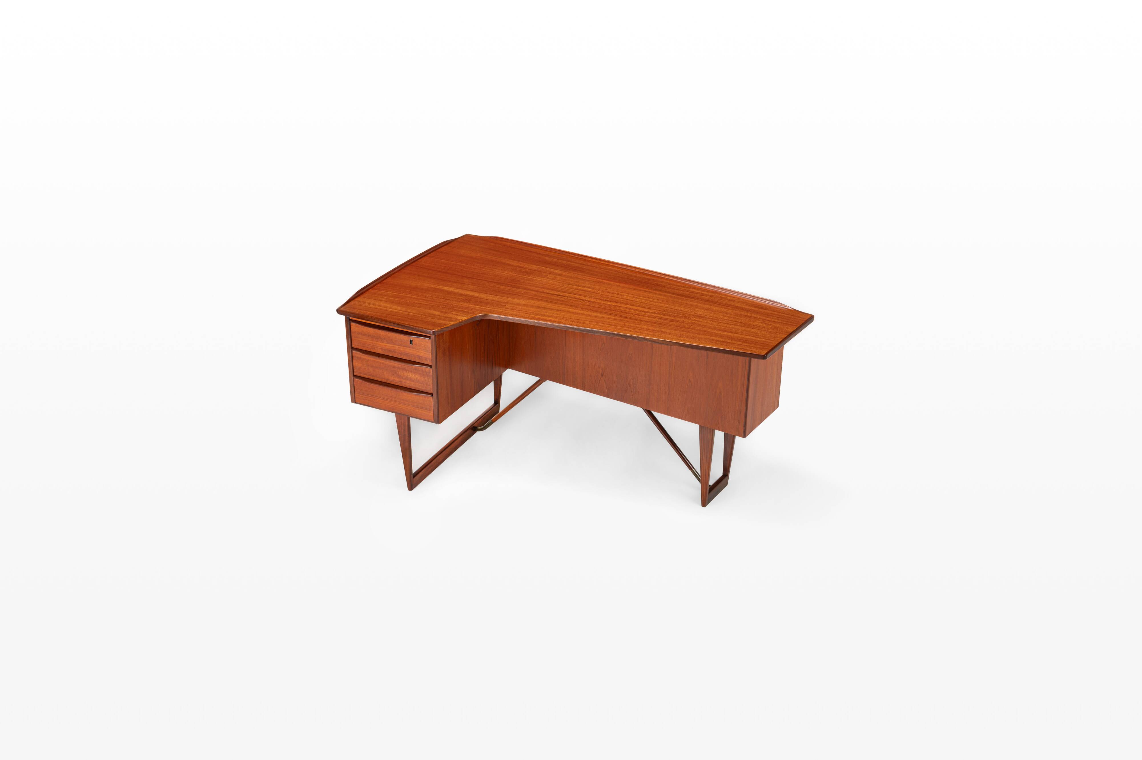 Freestanding Boomerang Writing Desk by Peter Løvig Nielsen for Løvig, 1960s