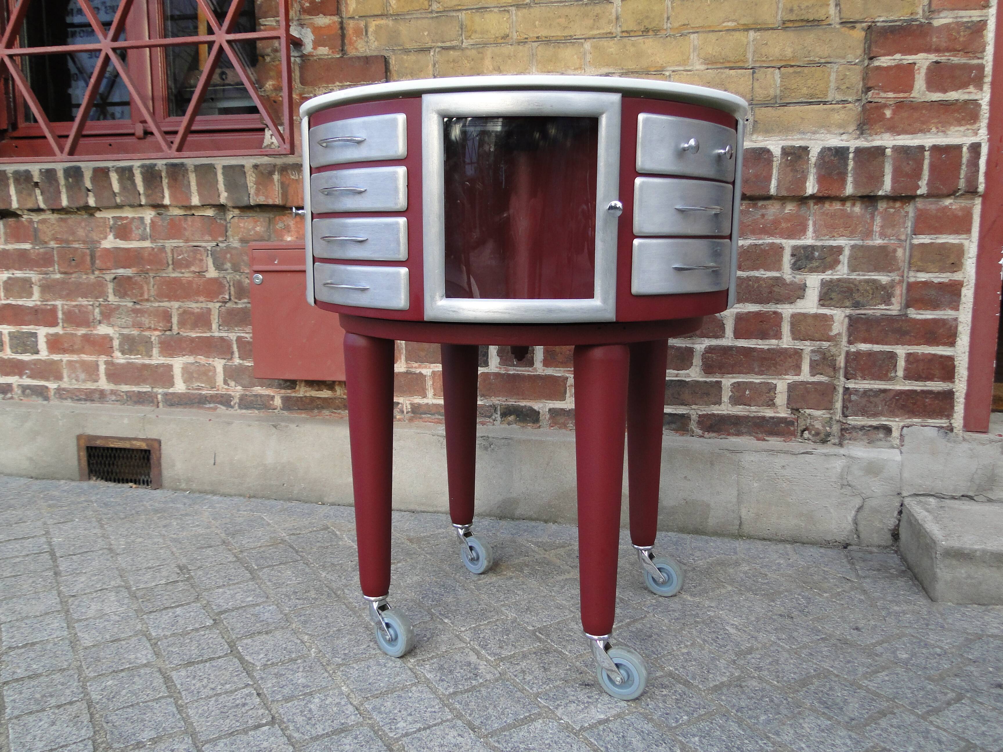 Dentist's furniture, girator