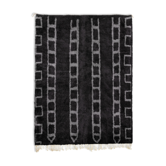 Tapis marocain moderne noir