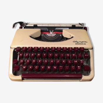 Typewriter Olympia Splendid 66