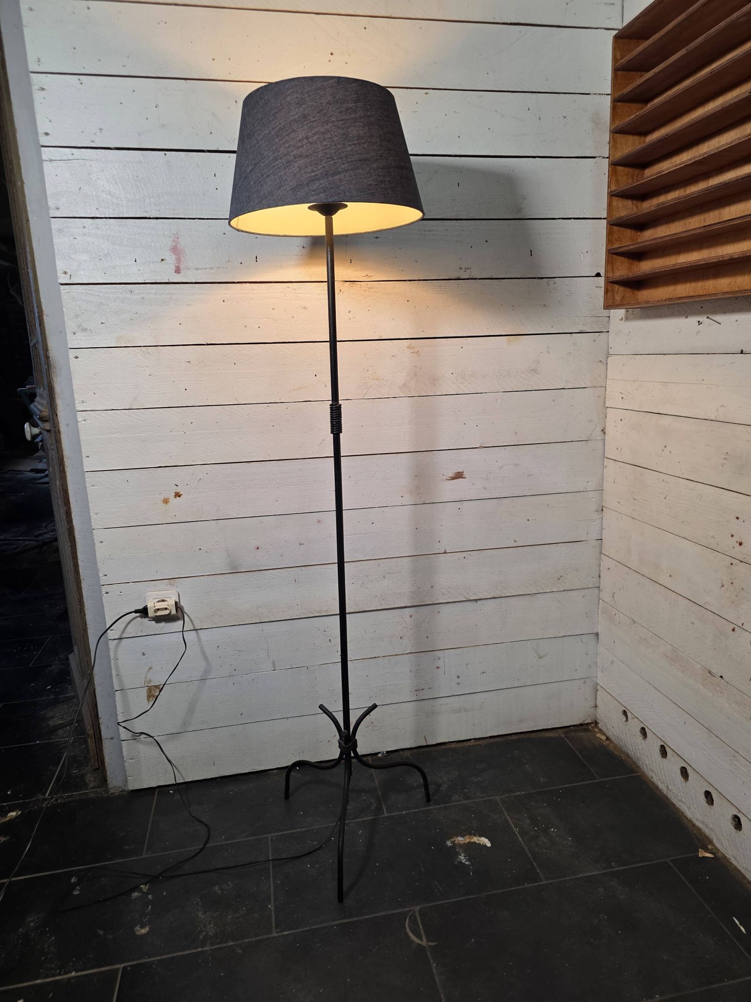 Lampadaire tripode des années 60