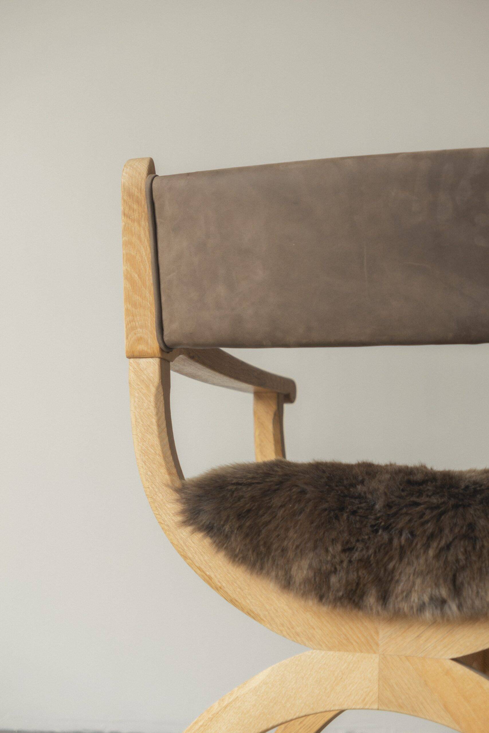 Henning Kjærnulf kurul, dining chair (pair)