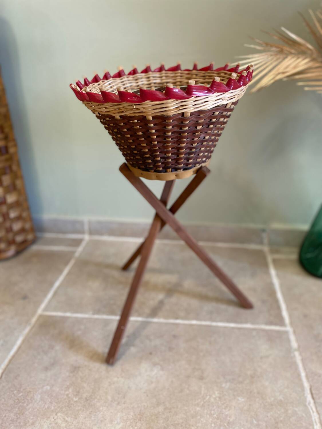 Vintage plant stand